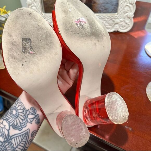Jeffrey Campbell Red Sandals "Vixen Vinyl Heels" Size 7 - Picture 9 of 10